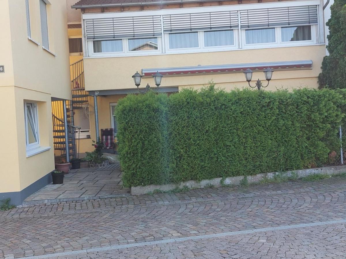 Ferienwohnung Dina ฮาสลัค อิม คินซิกทัล ภายนอก รูปภาพ